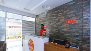 House | Reception - Super Townhouse Prince Palace (Thiruvananthapuram)