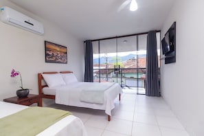 Deluxe Triple Room, Balcony, City View | Free WiFi