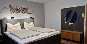 1 chambre, coffres-forts dans les chambres, bureau