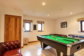 House | Games room - 4 Bedroom Cottage in Bretherdale, No Deposit (Penrith)