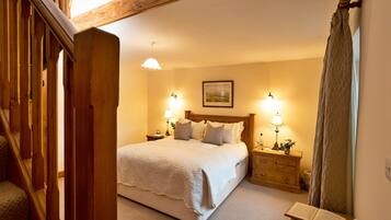 Rumah | Dilengkapi dengan perabotan berbeda-beda