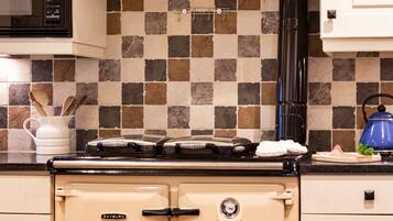 House | Private kitchen | Stovetop