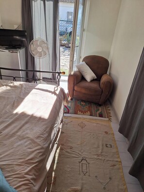 Comfort Room, Garden View