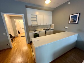 Fridge, microwave, oven, stovetop - Skarholmen, Stockholm Apartment (Skärholmen)