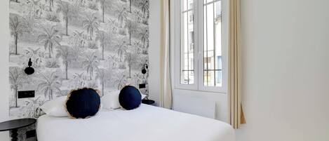 Apartment | 2 bedrooms, laptop workspace, iron/ironing board, bed sheets
