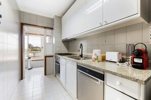 Fridge, microwave, oven, dishwasher