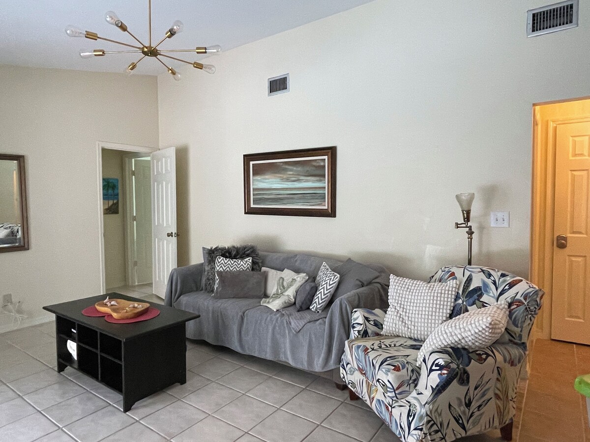 Photo 27 of Fabulous centrally located 3-bedroom house with private pool in Naples
