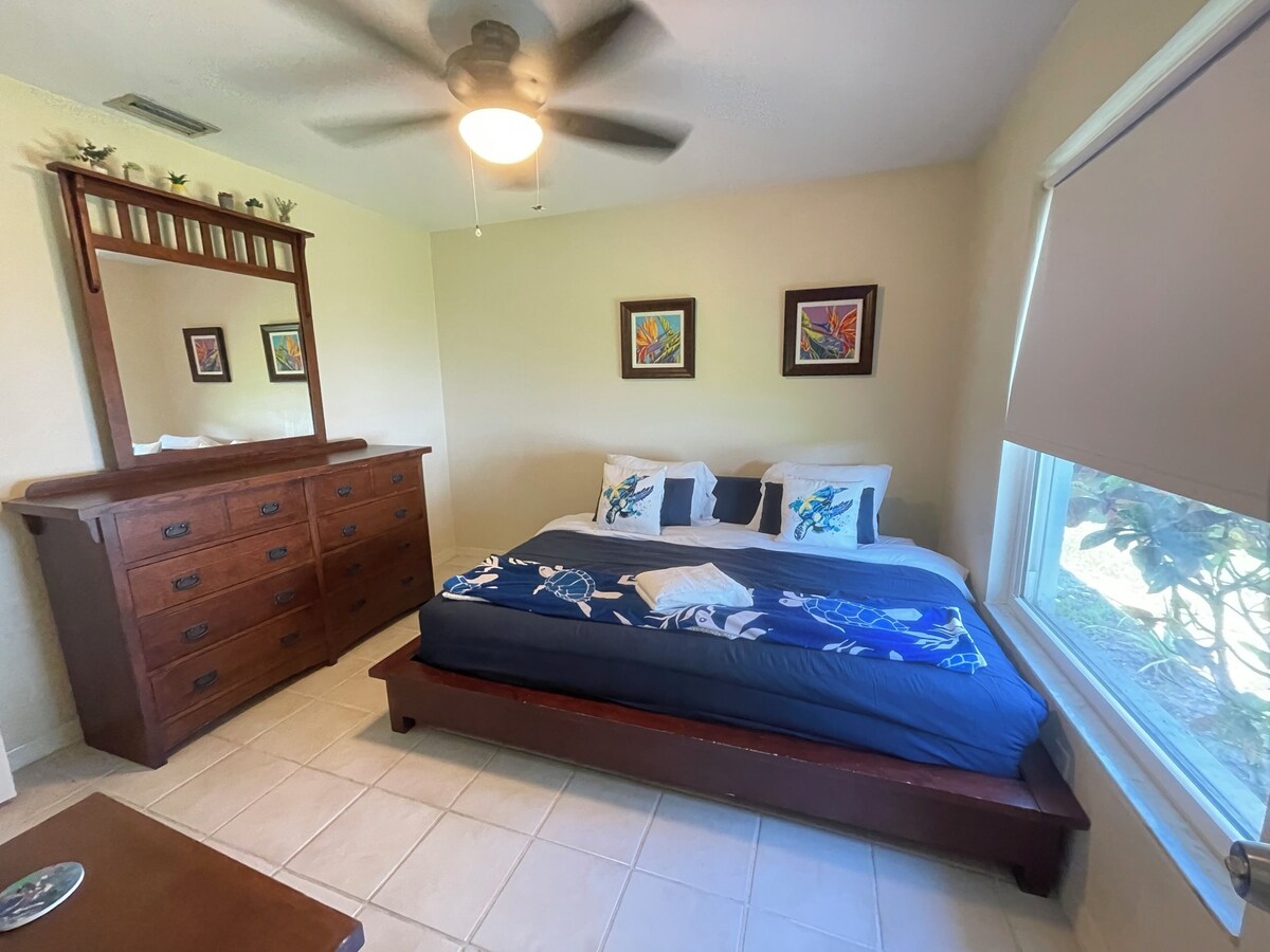 Photo 10 of Fabulous centrally located 3-bedroom house with private pool in Naples