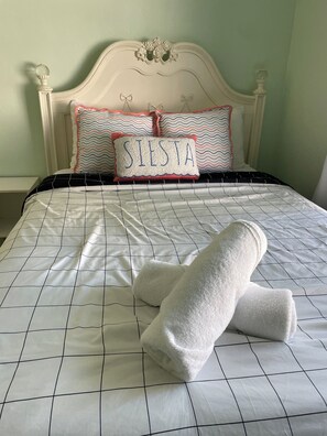 3 dormitorios, tabla de planchar con plancha, wifi gratis y ropa de cama