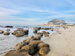 Nær stranden