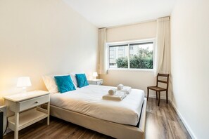 3 bedrooms, iron/ironing board, Internet, bed sheets