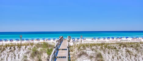 Apartment, Mehrere Betten (Island Sands 102) | Strand | Am Strand