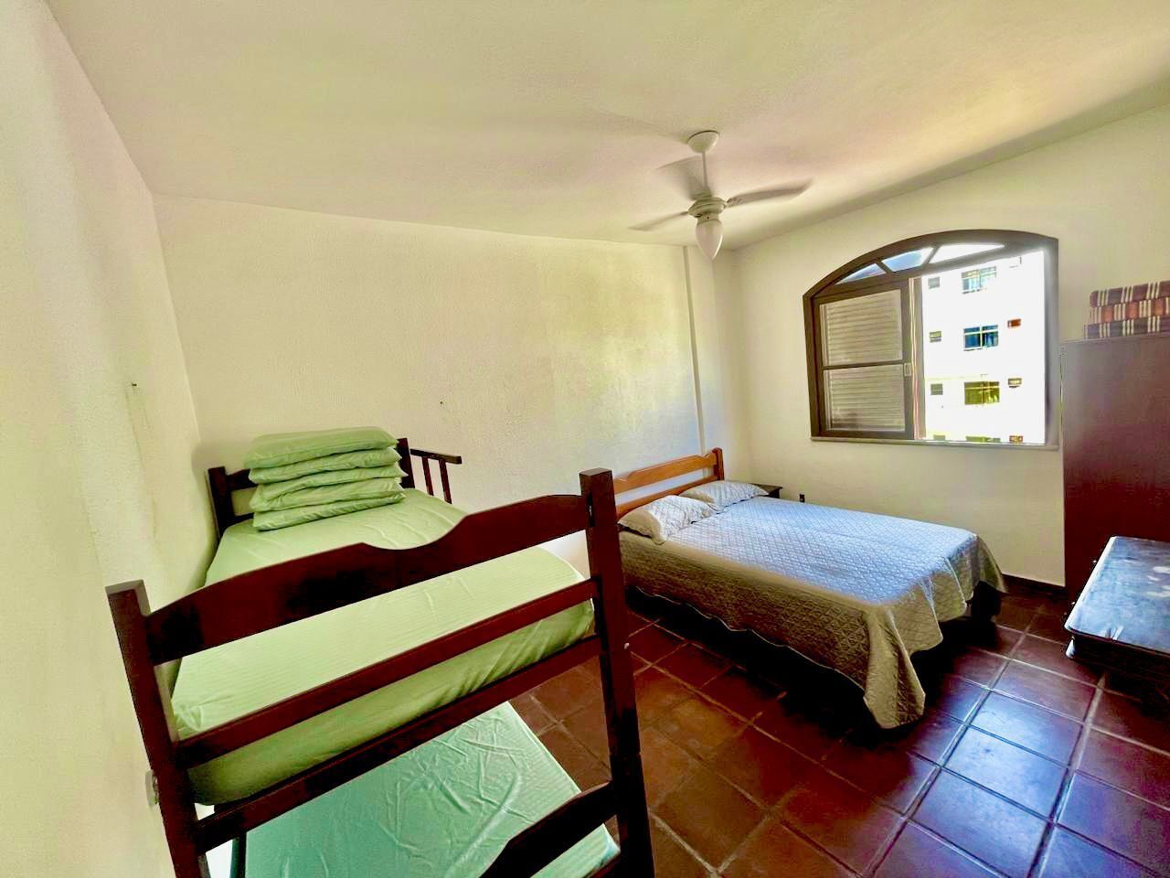 2 quartos, ferros/tábuas de passar roupa, Wi-Fi, roupa de cama