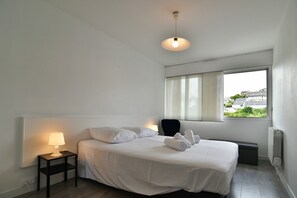 1 bedroom, iron/ironing board, free WiFi