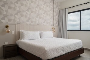 1 bedroom, iron/ironing board, internet, bed sheets