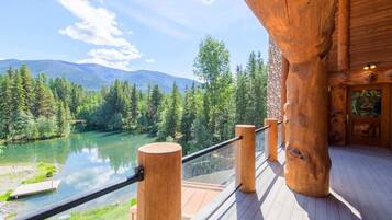 獨棟房屋, 多張床, 庭院, 山景 (Therriault Pass Sanctuary) | 住宿一隅