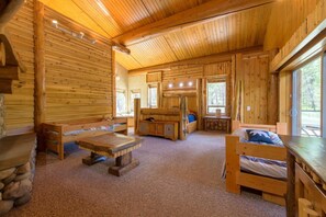 House, Multiple Beds, Patio, Mountain View (Therriault Pass Sanctuary) | Individually decorated, individually furnished, desk, laptop workspace