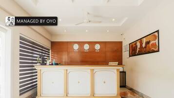 House | Meja sambut tetamu