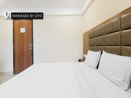 Super Townhouse Edassery Resort