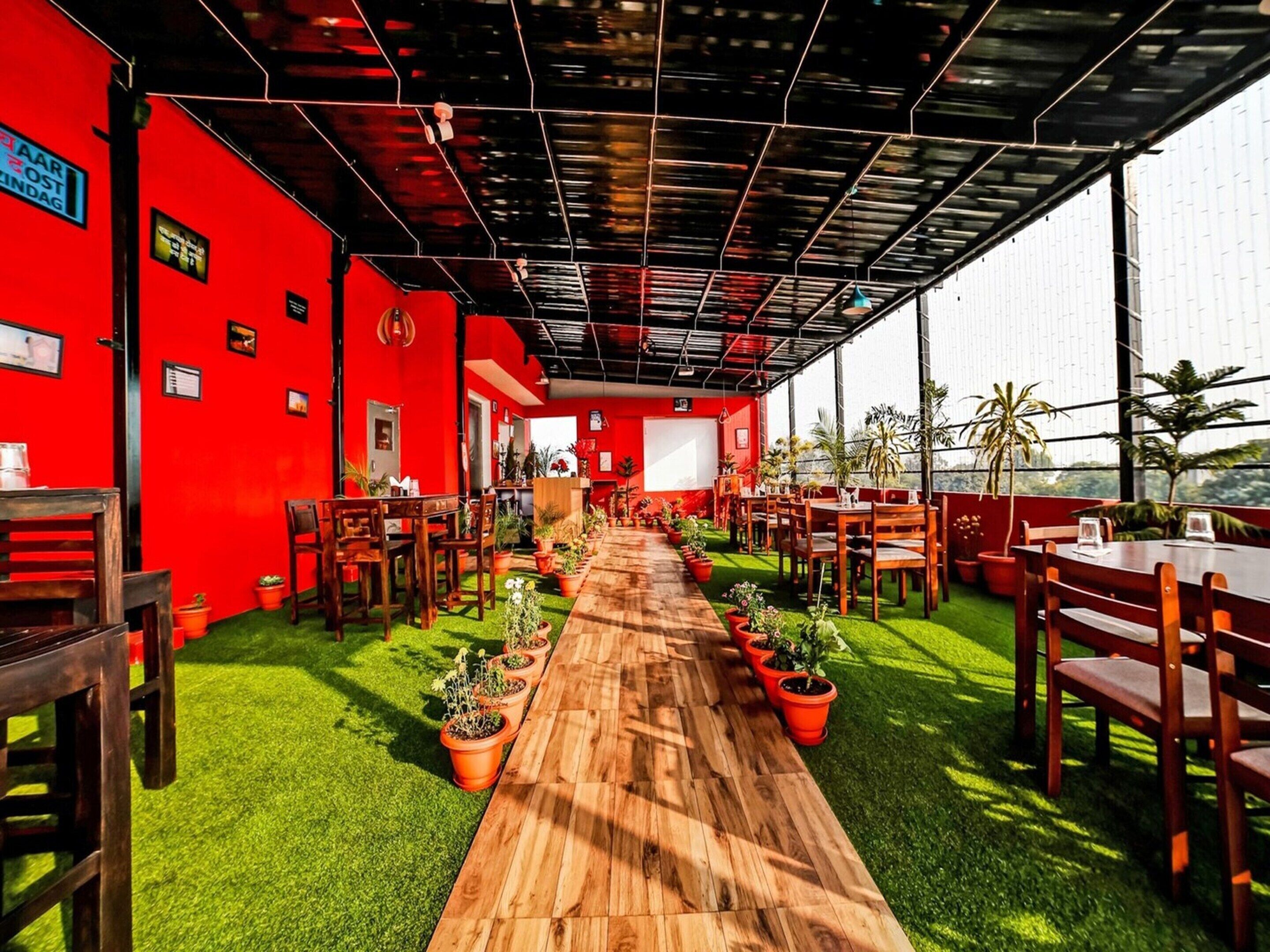 House | Outdoor dining