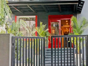 Reception - Super OYO Tonwhouse 1274 Patrakarpuram (Lucknow)