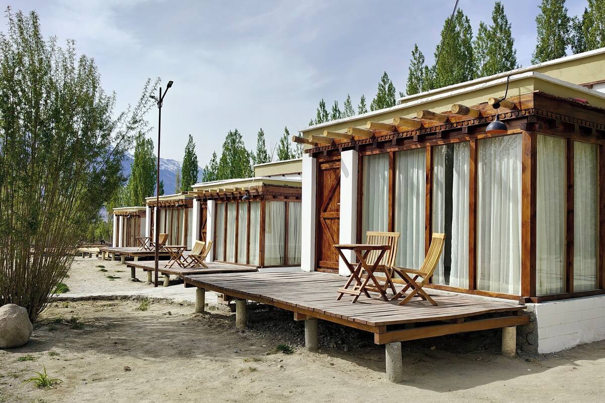 特級小屋 | 特厚豪華床墊、書桌、手提電腦工作空間、免費 Wi-Fi