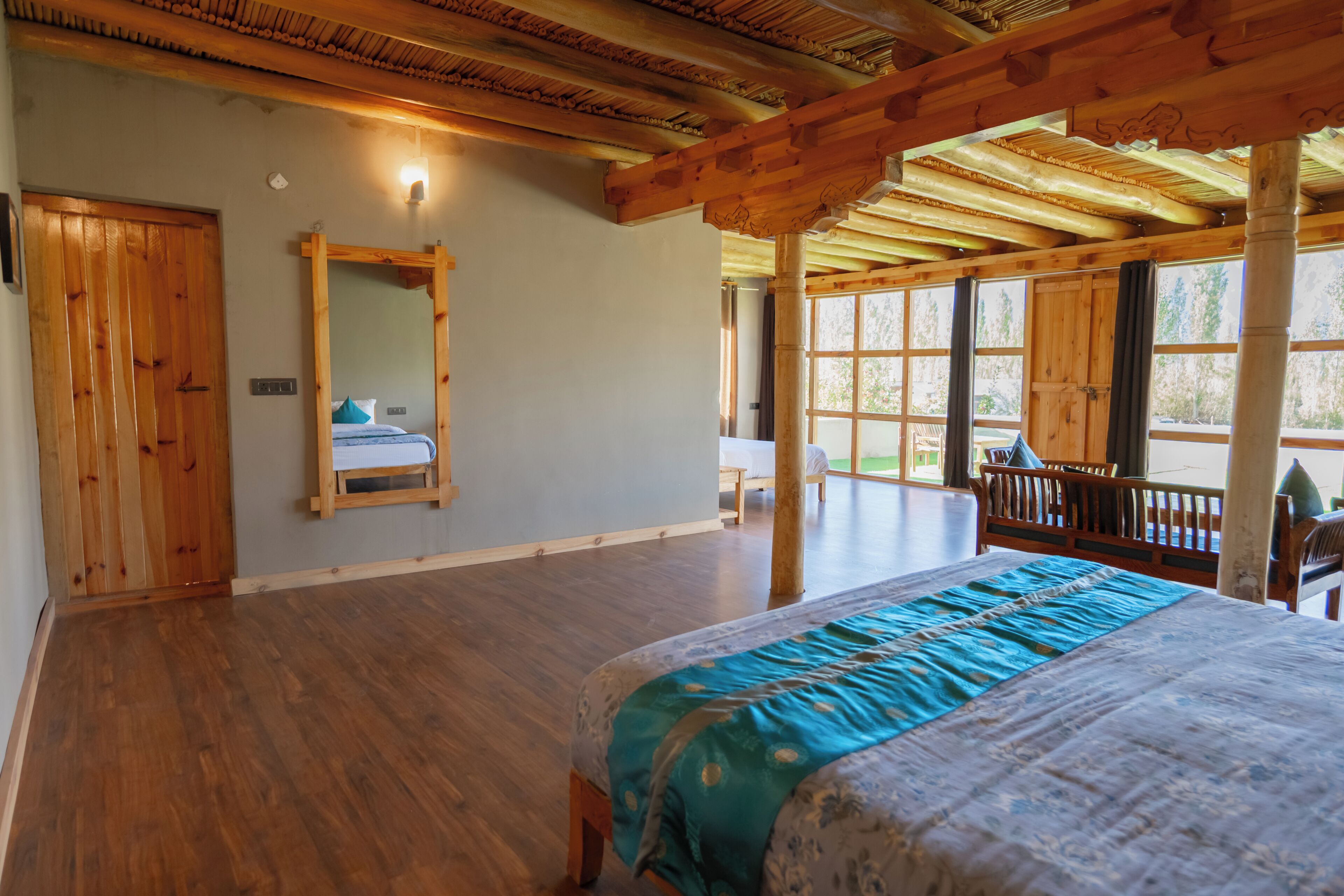 Estudi en suite familiar | Bany | Dutxa, capçal de dutxa tipus cascada i articles de tocador gratuïts 