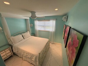 2 bedrooms, in-room safe, iron/ironing board, free WiFi