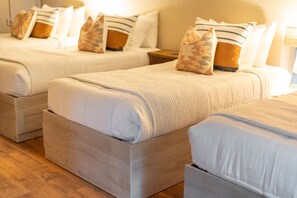 5 Schlafzimmer, Bügeleisen/Bügelbrett, WLAN, Bettwäsche
