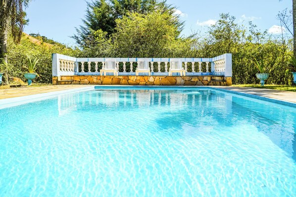 Indoor pool, 2 outdoor pools, open 10:00 AM to 8:00 PM, pool umbrellas - VELINN Hotel Fazenda Estrela da Serra (Santo Antônio do Pinhal)