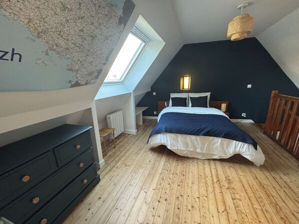 1 habitación, tabla de planchar con plancha, wifi gratis y ropa de cama 