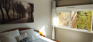 2 sovrum, strykjärn/strykbräda, resesäng och gratis wi-fi