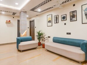 House | Interior - Super Townhouse OAK Sayhallo Ecstasy (Bhubaneshwar)