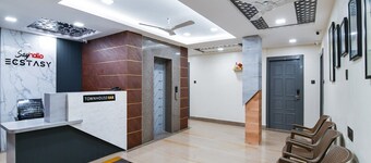 Super Townhouse OAK Sayhallo Ecstasy