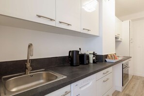 Microwave, oven, stovetop, dishwasher