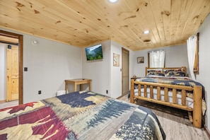 4 chambres, fer et planche à repasser, Wi-Fi, draps fournis