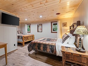 4 slaapkamers, een strijkplank/strijkijzer, wifi, beddengoed