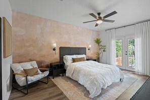 3 chambres, fer et planche à repasser, Wi-Fi, draps fournis