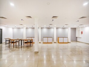 House | Dining
