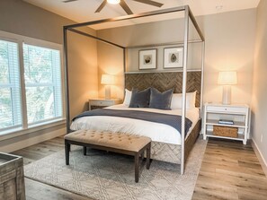 5 bedrooms, desk, iron/ironing board, travel crib - Luxury beach escape, 2 blocks to the ocean & 1 block to the river! Sauna, heated pool, hot tub, paddle boards, kayaks, golf cart & more—only 10 mins to downtown St. Augustine. Very clean, well stocked & perfect for couples, families & small groups. (St. Augustine)