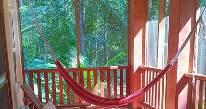Spacious family cottage w/ 3beds, AC, Restaurant and car rental onsite.