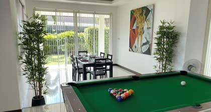 Peaceful 3BR Villa Near Golf & Beach - Jacuzzi, BBQ & Pool Table