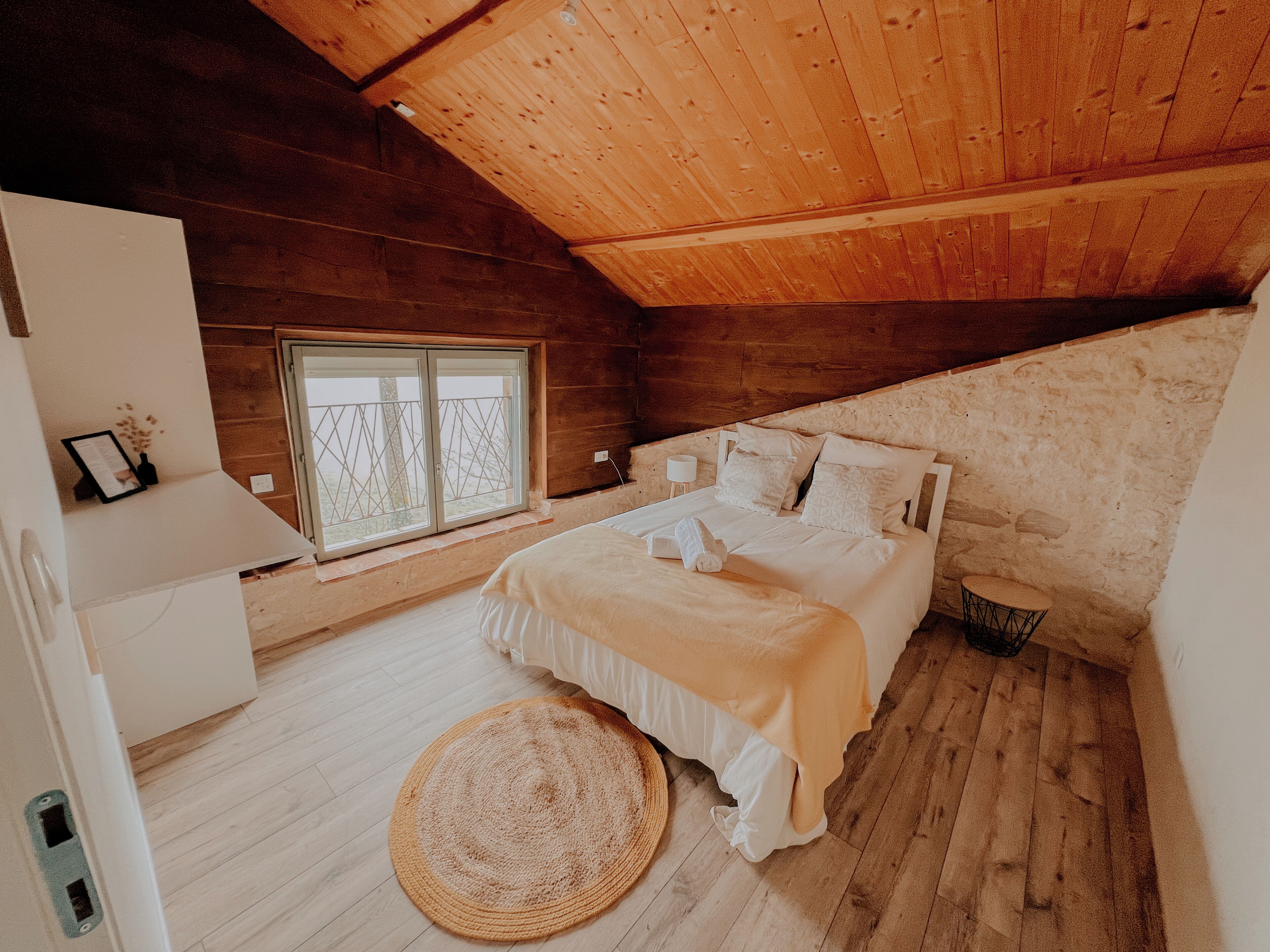 4 bedrooms, free WiFi, bed sheets