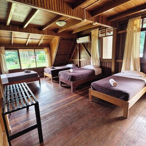 Free WiFi, bed sheets, wheelchair access