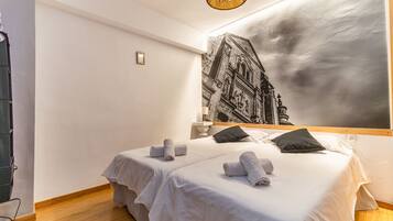 1 slaapkamer, een strijkplank/strijkijzer, gratis wifi, beddengoed