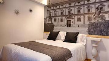 1 slaapkamer, een bureau, een strijkplank/strijkijzer, gratis wifi