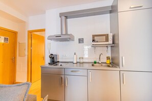 Fridge, microwave, coffee/tea maker, toaster - Editar Intimate retreat with Andalusian essence 3 (Úbeda)