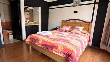 Classic Double or Twin Room | Desk, free WiFi