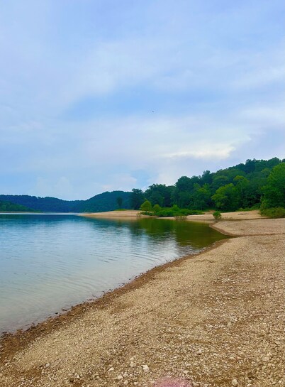 Wolf Creek Crossing Lake House Beach & Boat Launch .5 miles at Jabez Landing