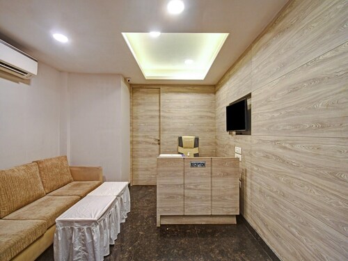 Super Townhouse Hotel All In One